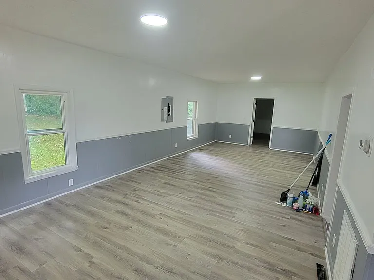 615 Evans St — Photo 3