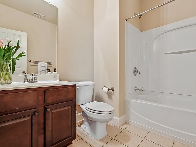 3705 Lambert Ln NE — Photo 26