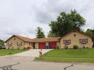 5296 Coco Dr, Dayton, OH 45424