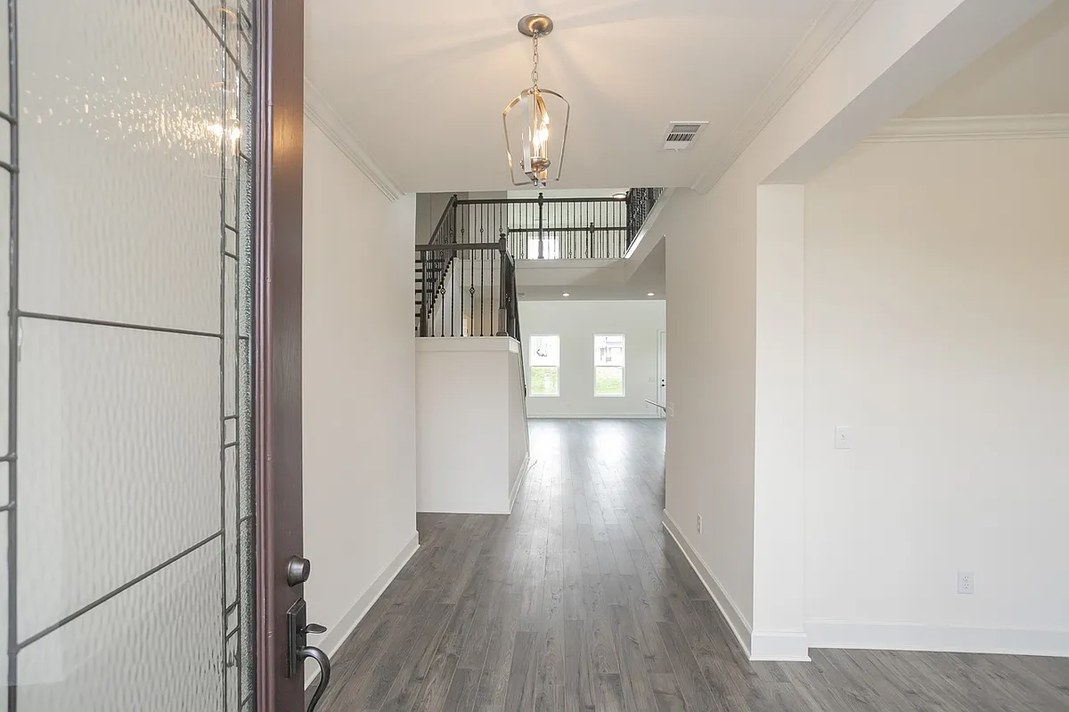 Building Photo - 302 Sunderland Dr