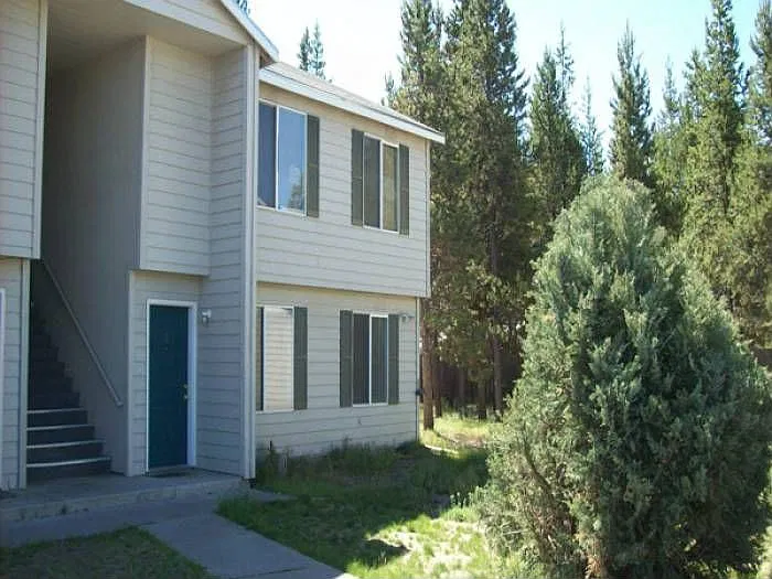 2-bedroom rental at 51382 Huntington Rd, La Pine, OR