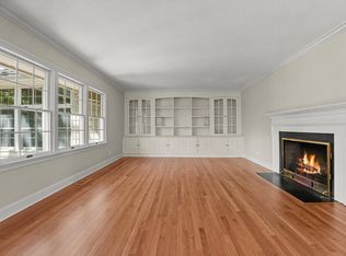 33 Nearwater Ln, Riverside, CT 06878