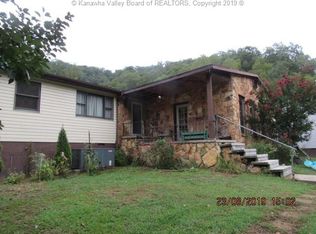 167 Josh Fletcher Dr, Williamson, WV 25661