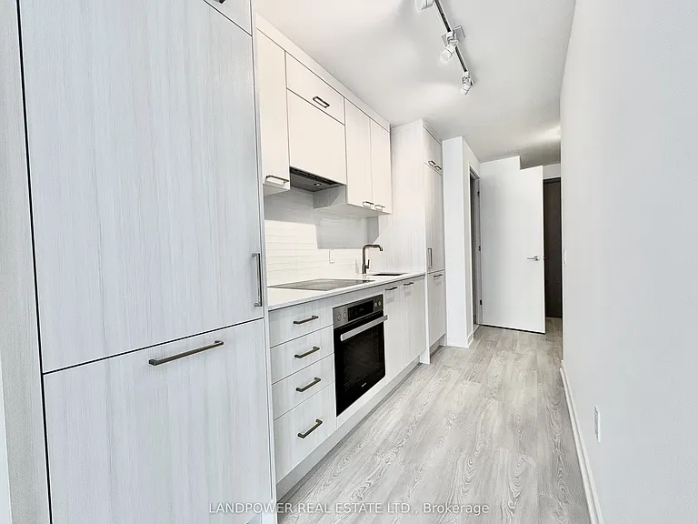 634 Church St #3811 — Photo 10
