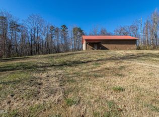 2092 New Corinth Rd, Rutledge, TN 37861