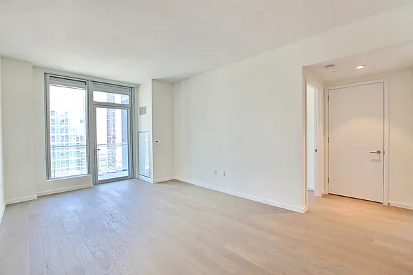 Sold by Fultonex Realty LLC | media 7