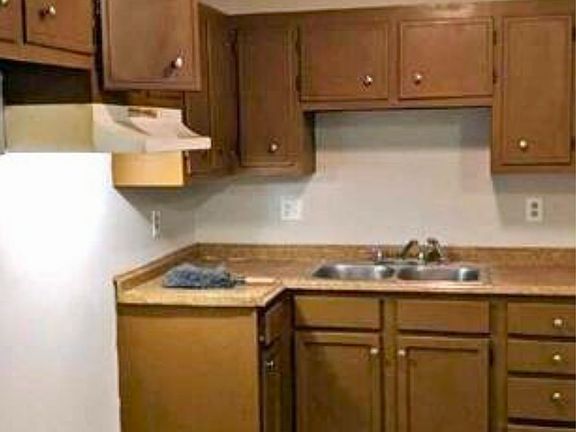 3rd image of 2619 Morganmeade Dr #1
