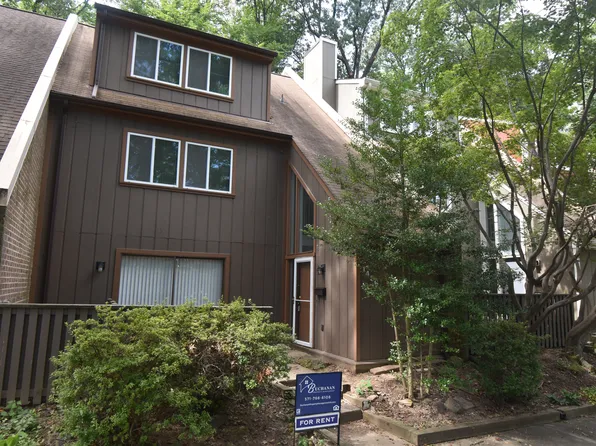 1436 Greenmont Ct, Reston, VA 20190
