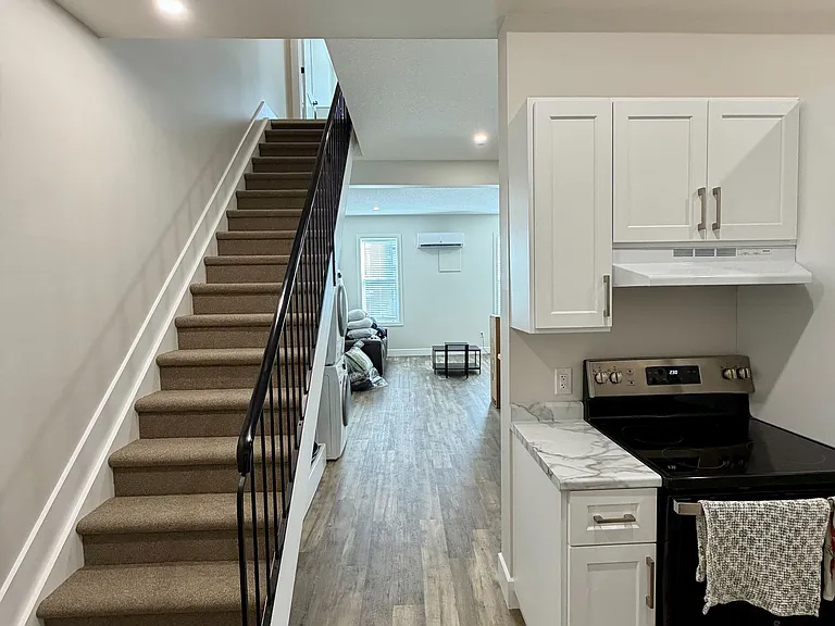 537 Talbot St #6 — Photo 9
