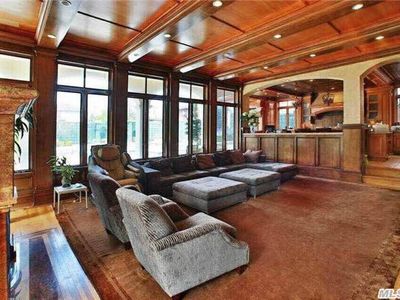 17 8th Ave, Malba, NY, 11357