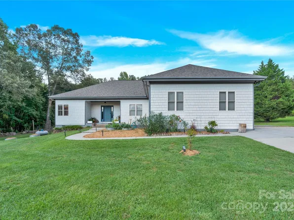 130 Rapids Run Trl, Iron Station, NC 28080