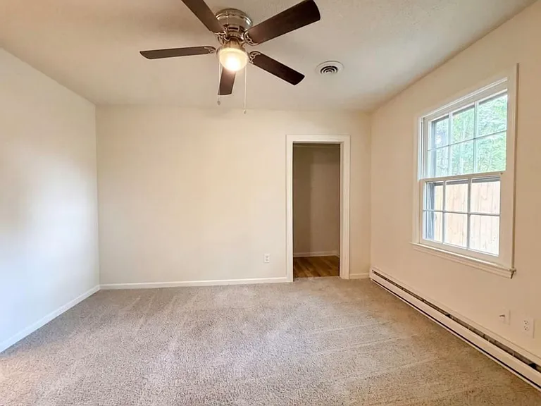4708 Chaucer Dr — Photo 8