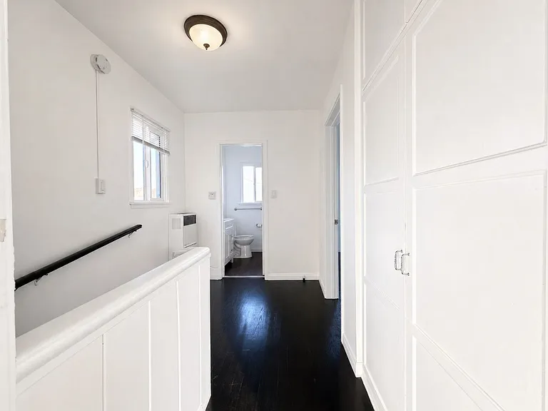 2106B Delaware Ave — Photo 13