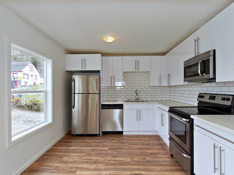 1st image of 5045 37th Ave S #2