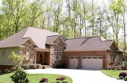 3rd image of 501 Leatha Ln NW
