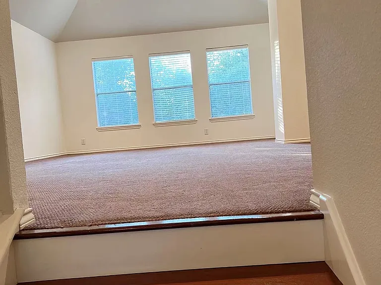 1321 Holmes Ln — Photo 26