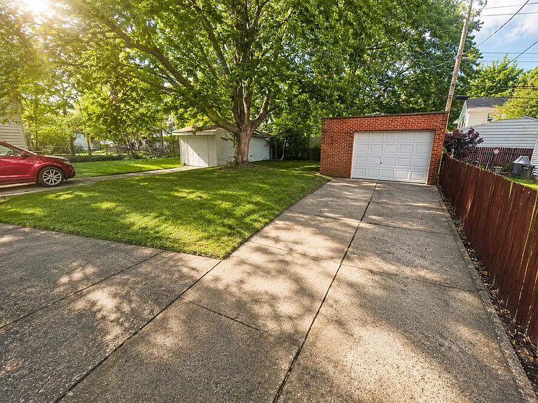 21751 Priday Ave — Photo 12