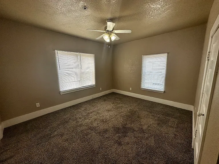 719 Asp Ave #3 — Photo 3