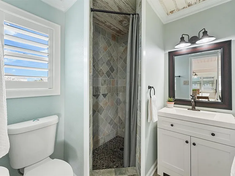 16634 Jamaica Beach Rd — Photo 24