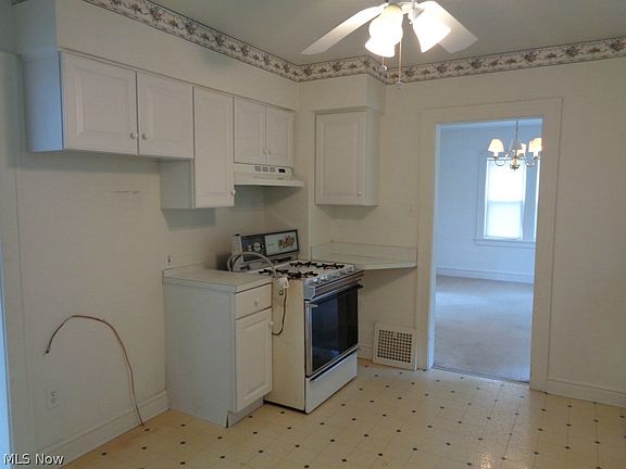 3rd image of 330-332 Beech St