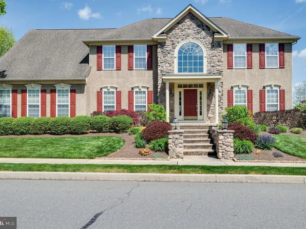 7 Brookfield Ave, Sinking Spring, PA 19608