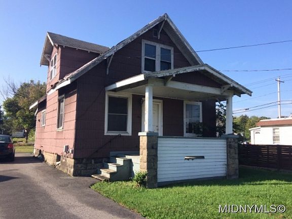 3rd image of 9 W Whitesboro St