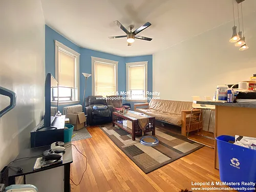 1560 Commonwealth Ave Photo 1