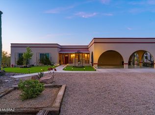 7300 N Wade Rd, Tucson, AZ 85743