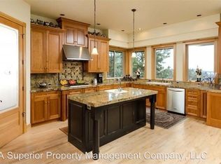 3234 NW Fairway Heights Dr, Bend, OR 97703