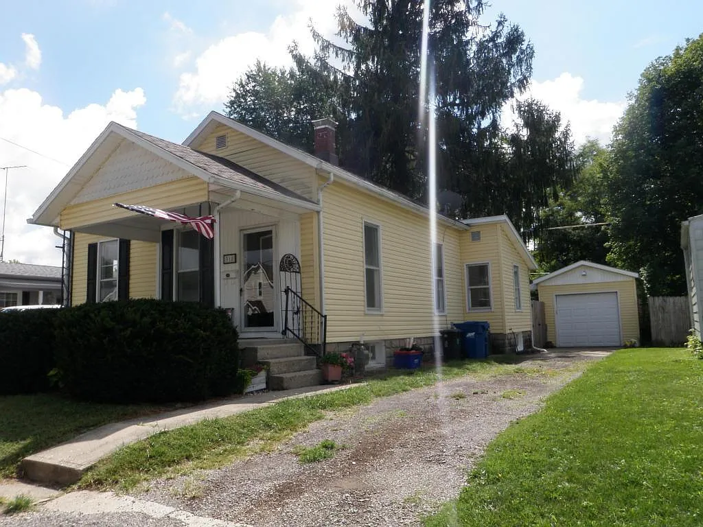 318 Washington Ave photo 1