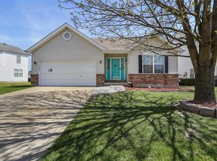 2675 Brookrun Dr, Belleville, IL 62221