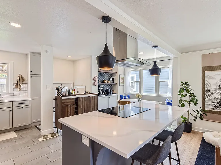 3950 S Grant St — Photo 10