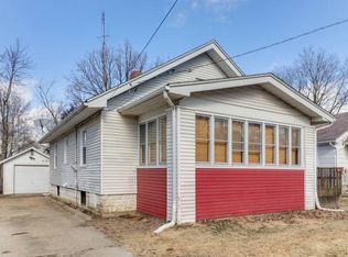 905 W Macarthur Ave, Bloomington, IL
