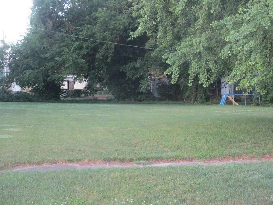 1st image of 503 E Barker St