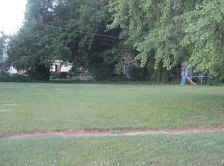 505 E Barker St, Tuscola, IL 61953