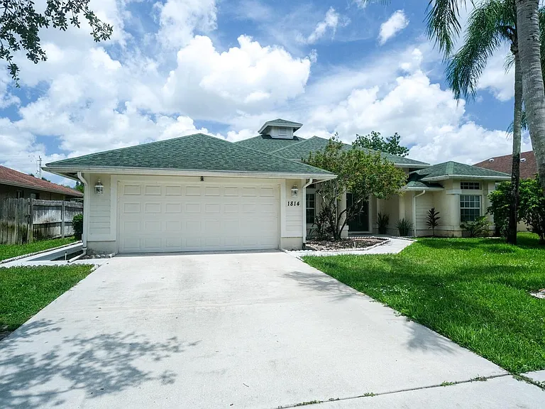 1814 Wisteria St — Photo 30