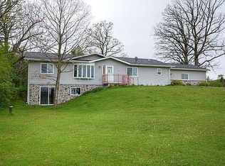 N6960 Camp Awana Rd, Fredonia, WI 53021