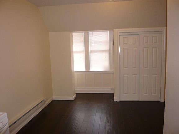 5th image of 1440 Sacramento St APT 1