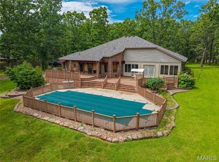 22720 Gardner Rd, Lebanon, MO 65536