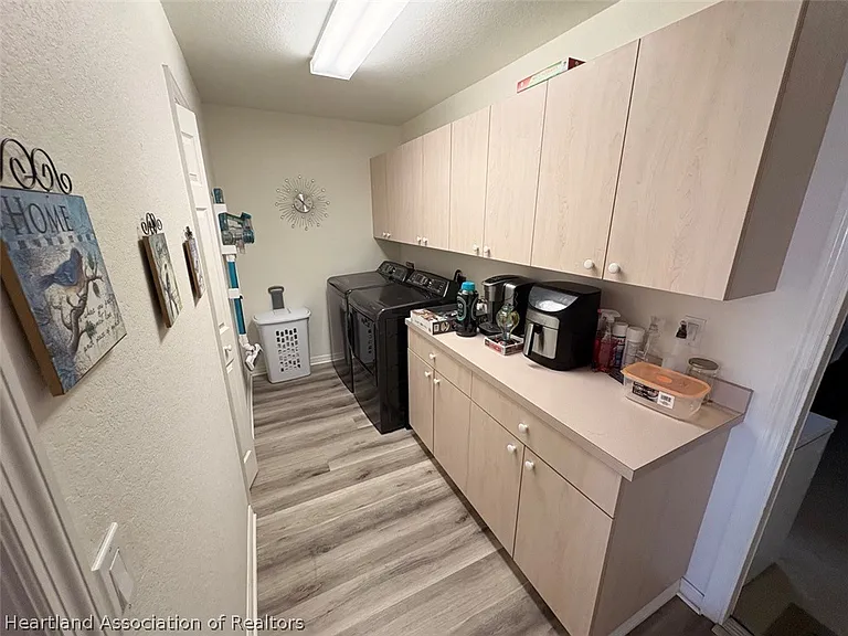 131 Orange Rd NE — Photo 17