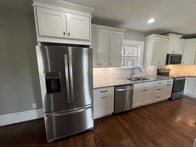 290 Kirk Ln — Photo 18