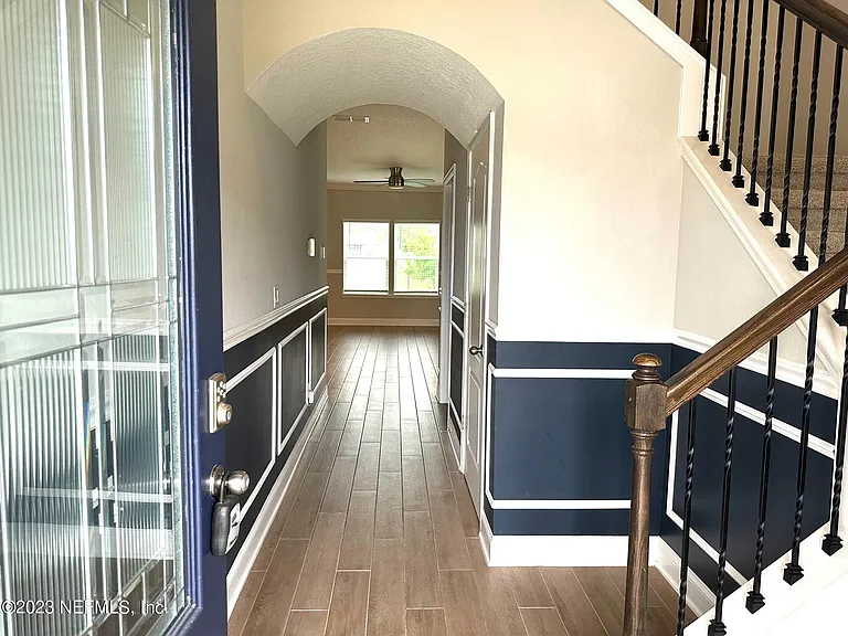 8208 Cape Fox Dr — Photo 4