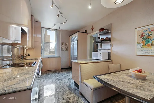 Sold by Corcoran | media 14