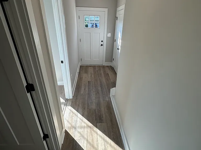 Garage entrance - 1st floor