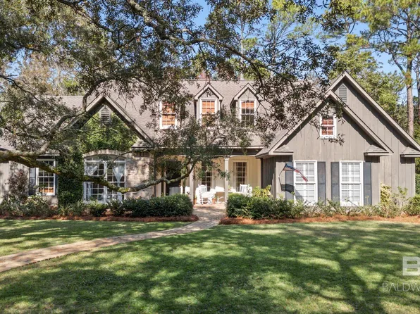 18318 Woodland Dr, Fairhope, AL 36532