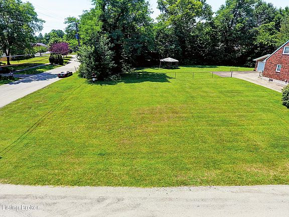 4th image of 9616 Walnutwood Way