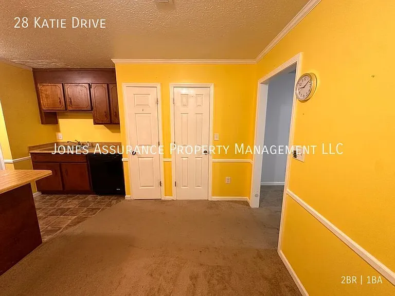 28 Katie Dr — Photo 6