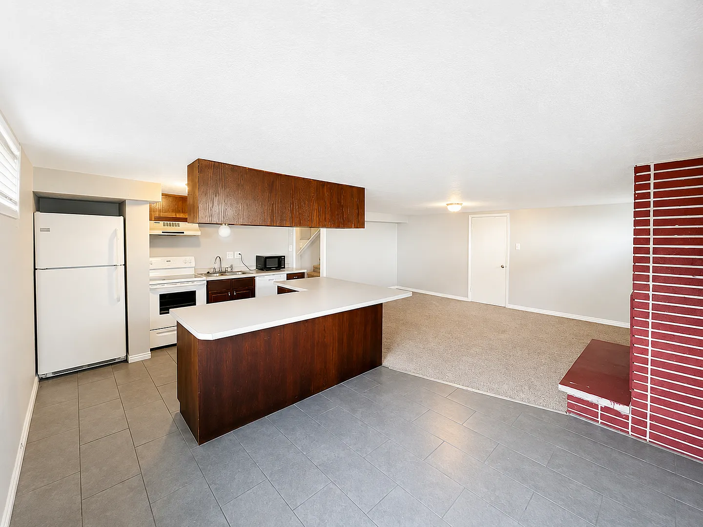223 E 500 S — Photo 2