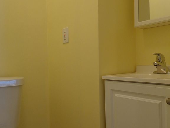 2nd level powder room