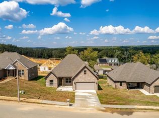 2010 Tapped Maple Dr, Sherwood, AR 72120